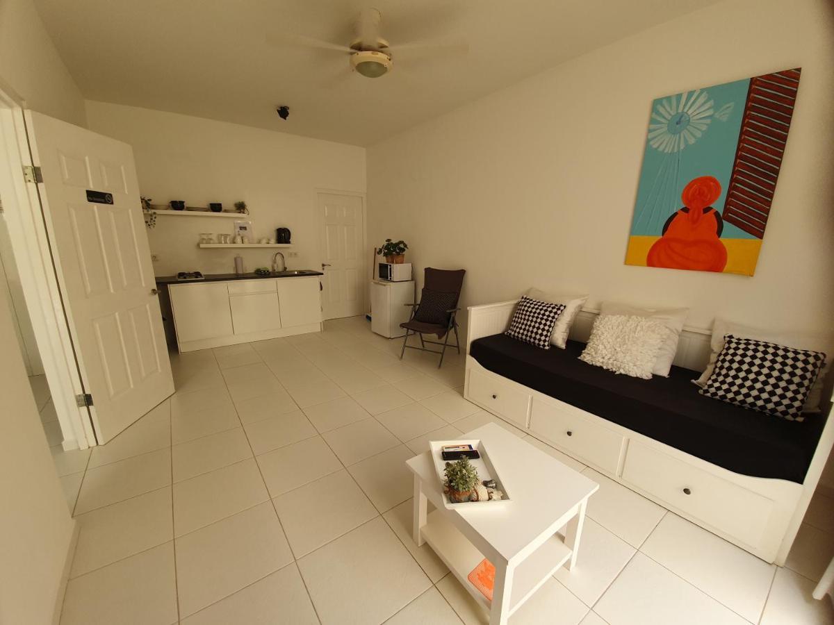 A2 Apartment Budget At Jan Thiel Curacao Εξωτερικό φωτογραφία