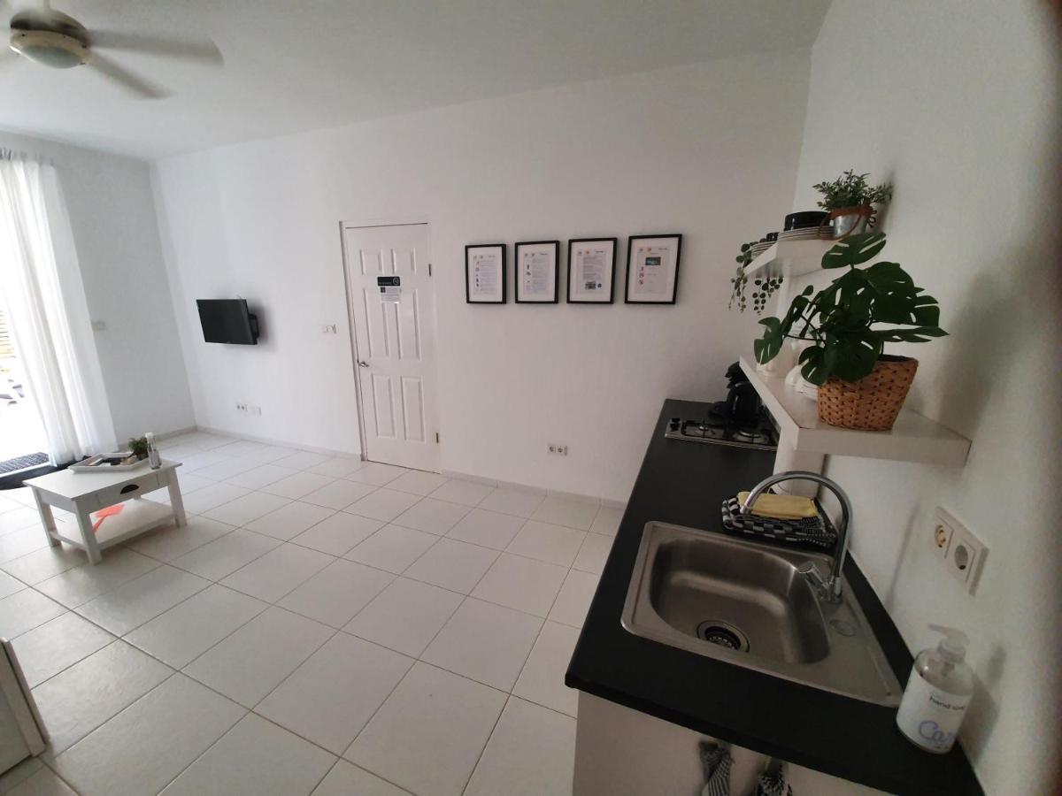 A2 Apartment Budget At Jan Thiel Curacao Εξωτερικό φωτογραφία